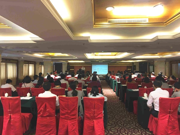 2017年10月25日泉州市科技局攜手正睿咨詢集團為泉州企業(yè)發(fā)展再添動力 2017年10月25日泉州市科技局攜手正睿咨詢集團為泉州企業(yè)發(fā)展再添動力