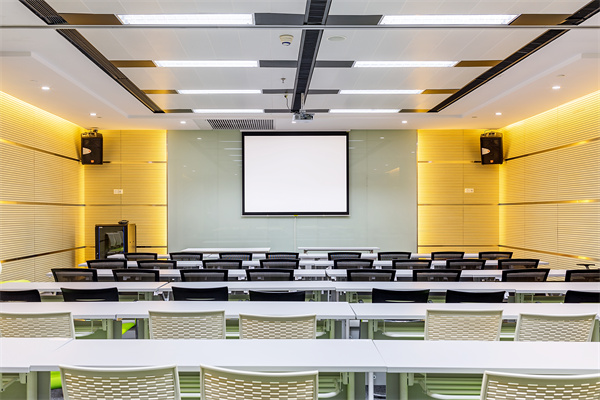 創(chuàng)新的員工培訓(xùn)方法，提升公司競(jìng)爭(zhēng)力