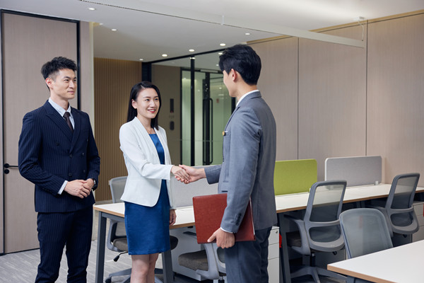 戰(zhàn)略轉(zhuǎn)型與升級:戰(zhàn)略咨詢公司的創(chuàng)新路徑 戰(zhàn)略轉(zhuǎn)型與升級:戰(zhàn)略咨詢公司的創(chuàng)新路徑