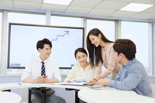 目標(biāo)引領(lǐng)：制定明確目標(biāo)，提升企業(yè)執(zhí)行力