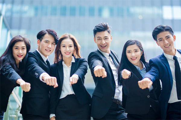 協(xié)同效應(yīng)：強(qiáng)化內(nèi)部溝通，打造高效協(xié)作團(tuán)隊(duì)