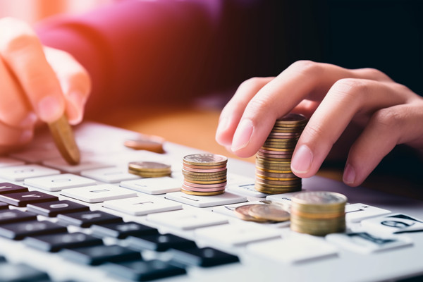 揭秘薪酬透明：如何打造信任基石，凝聚員工力量