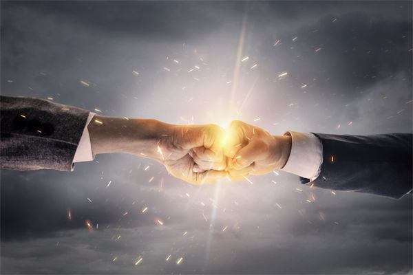 競(jìng)爭(zhēng)對(duì)手策略多變，企業(yè)戰(zhàn)略管理如何調(diào)整以應(yīng)對(duì)挑戰(zhàn)？