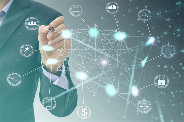 數(shù)字化轉(zhuǎn)型背景下，企業(yè)戰(zhàn)略應(yīng)如何創(chuàng)新與升級(jí)？