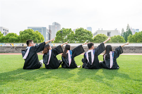 人力資源管理分析:大學(xué)里的男生為什么越來越少了 人力資源管理分析:大學(xué)里的男生為什么越來越少了
