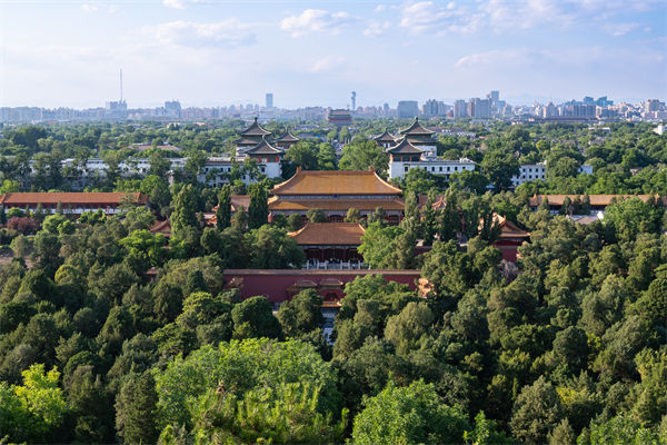 多家公司通知帶薪放假看閱兵，績效管理有何啟示？