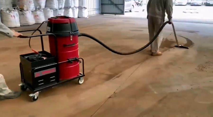 「礦業(yè)清潔」揚(yáng)子成首選!這款好評(píng)率超95%工業(yè)吸塵器受熱捧! 「礦業(yè)清潔」揚(yáng)子成首選!這款好評(píng)率超95%工業(yè)吸塵器受熱捧!