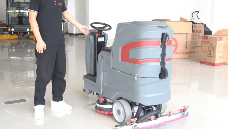 地板清潔機(jī)對(duì)倉(cāng)庫(kù)運(yùn)營(yíng)的影響 地板清潔機(jī)對(duì)倉(cāng)庫(kù)運(yùn)營(yíng)的影響