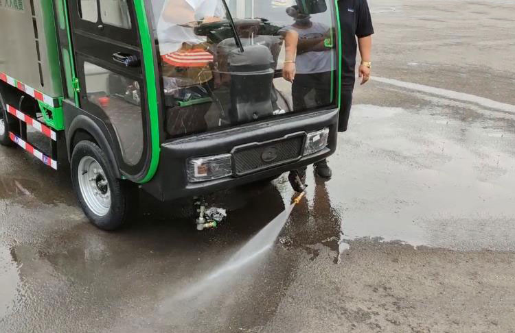 為什么高壓清洗機(jī)非常適合骯臟的戶外工作 為什么高壓清洗機(jī)非常適合骯臟的戶外工作