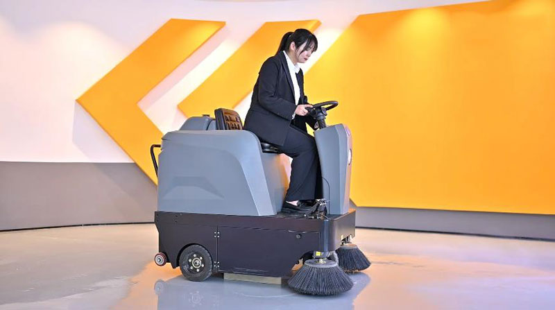 為您的企業選擇合適的工業掃地機 為您的企業選擇合適的工業掃地機