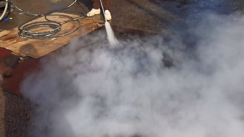 運輸部門的清潔度:商用車輛、物流中心和倉庫始終清洗干凈 運輸部門的清潔度:商用車輛、物流中心和倉庫始終清洗干凈