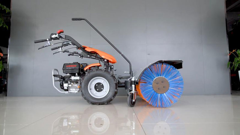 專業掃雪機服務的最佳品質之三 專業掃雪機服務的最佳品質之三