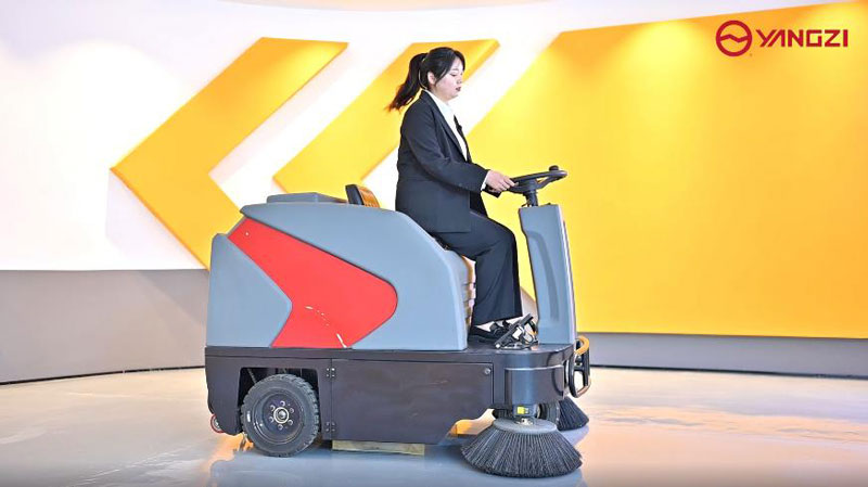 企業用電動掃地車