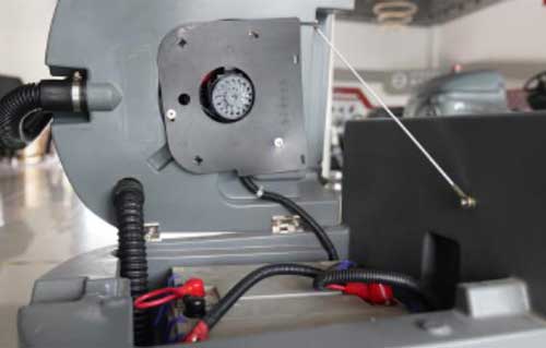 掃地車電機(jī)經(jīng)常燒壞，保險(xiǎn)絲反而沒燒